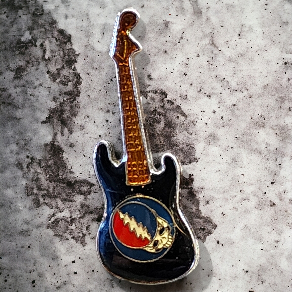 Grateful Dead Pin Vintage Electric Guitar Steal Your Face 1980's pin - Picture 1 of 2